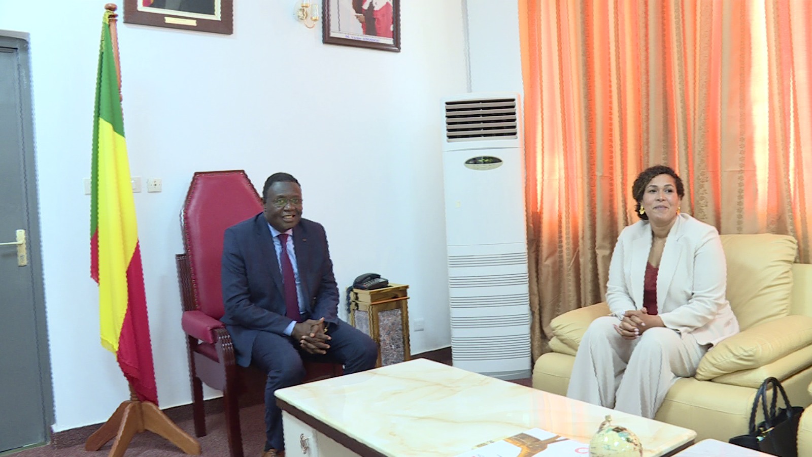 Ambassadrice benin france2