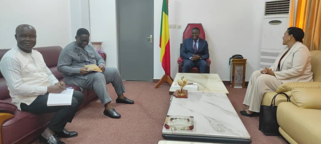 Ambassadrice benin france4